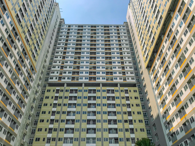 Exterior & Views 3, Warm and Simply Studio at Royal Sentul Park Apartment By Travelio, Depok