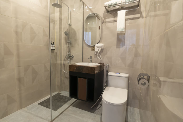 Bathroom 5, Parkside's Hotel Palembang, Palembang