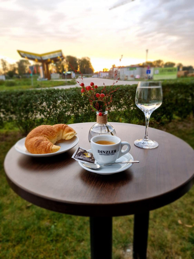 Food & Drinks 5, motel isar | 24h/7 checkin, Dingolfing-Landau
