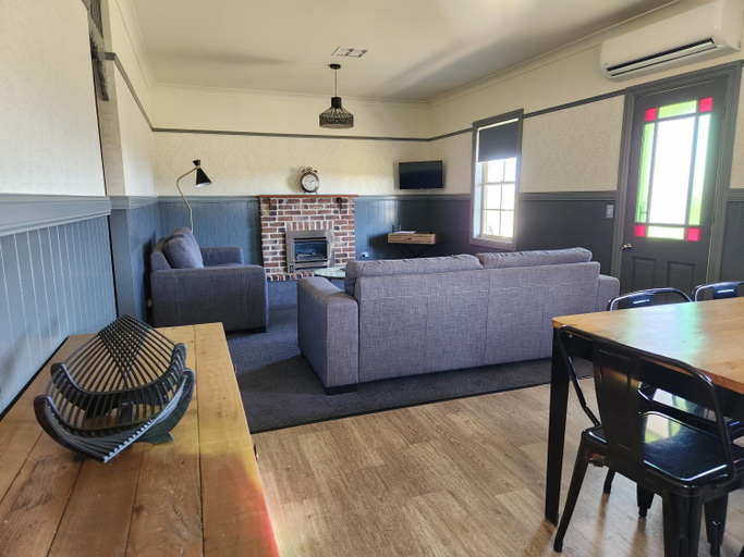 Others 3, Wagga Wagga Country Cottages, Wagga Wagga - Pt A