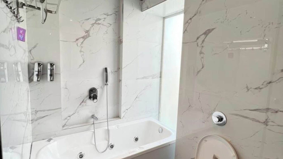 Bathroom 3, Starfire 3 BHK With Pvt Pool By Stellar Stays, Pune