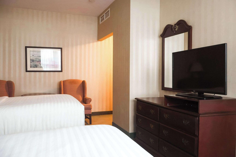 Bedroom 3, Quality Inn on the Hill Charlottetown, Queens