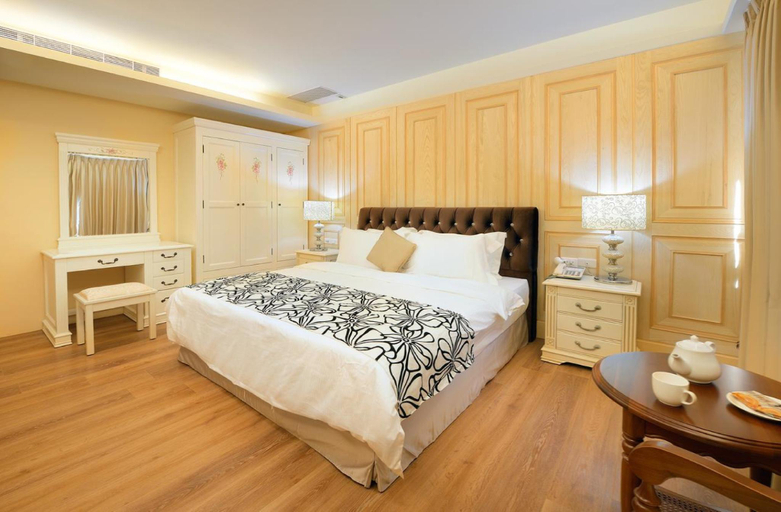 Bedroom 9