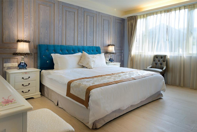Bedroom 6