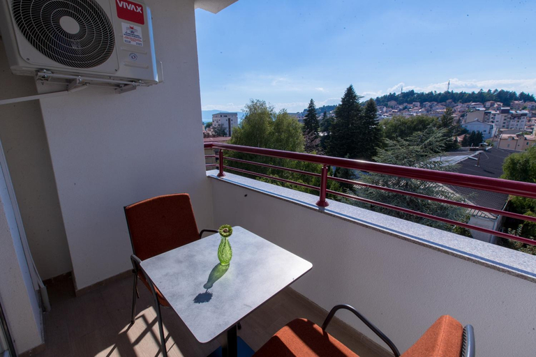 Others 5, Apartments Matjan with private garages