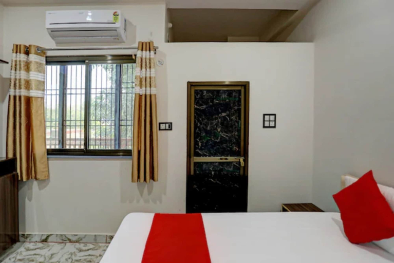 Bedroom 5, Goroomgo SS Palace Varanasi, Varanasi