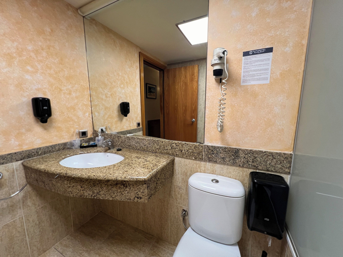 Bathroom 5, Cambrils Paradise Resort, Tarragona