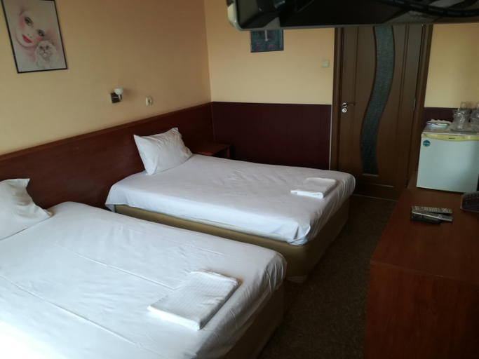 Bedroom 2, Hotel Galant, Stolichna