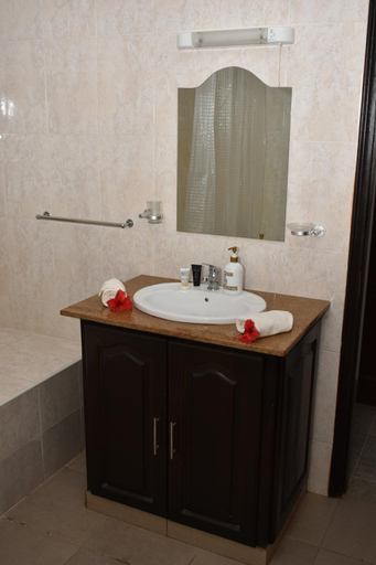 Bathroom 3, Zeph Self Catering Apartment