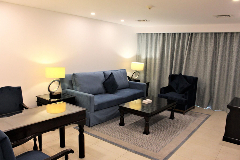 Bedroom 3, Movenpick Hotel and Residence Al Bidaa, Salmiya