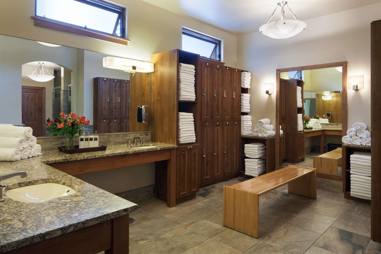 Bathroom 4, Stonebridge Inn, Pitkin