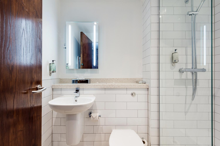 Bathroom 3, The Hand & Sceptre by Innkeeper's Collection, Kent