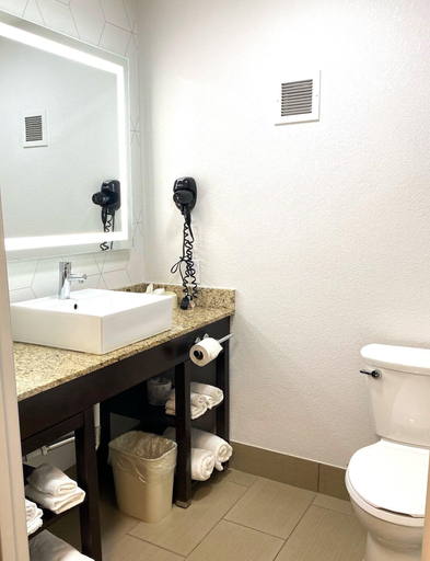 Bedroom 3, Comfort Suites Columbus, Franklin