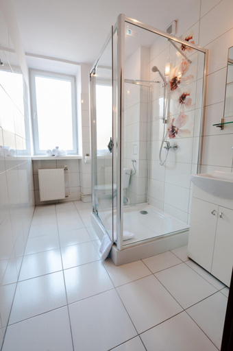 Bathroom, Hotel Komes, Skarżysko