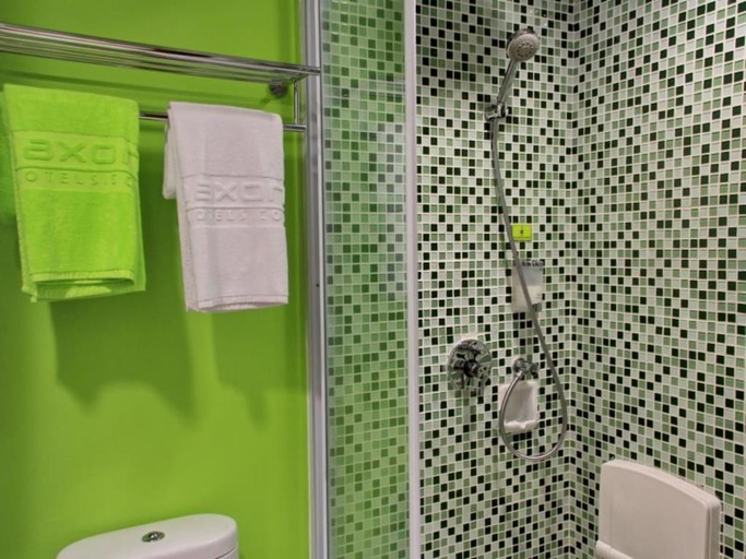 Bathroom 5, BOSS Legian Hotel Powered by Archipelago, Badung