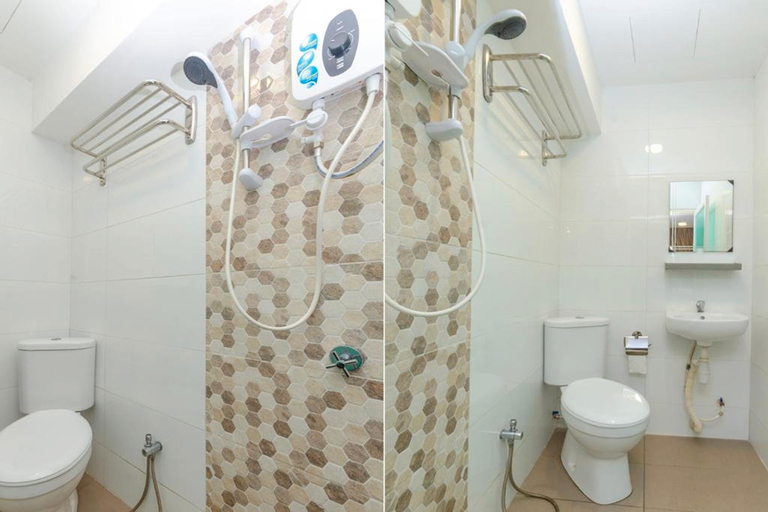 Bathroom 17