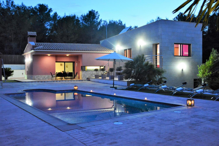 Sport & Beauty 2, Villa Sitges La Calma 10 minutes drive Sitges 2 minutes walk Garraf Park AC, Barcelona