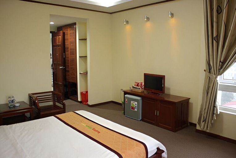 Bedroom 2, Bac Kinh Hotel Vinh - by BAY LUXURY, Vinh
