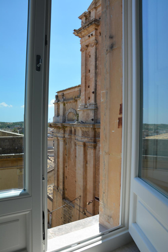 Others 4, B&B Novecento Siciliano, Syracuse