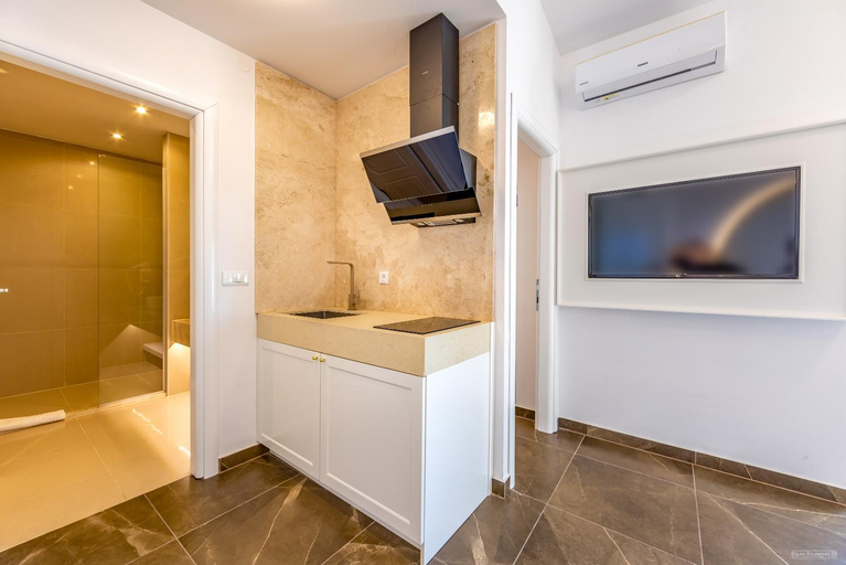 Bathroom 5, Vila Bisera