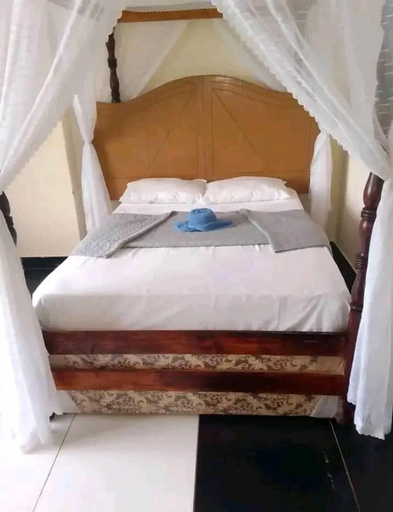 Bedroom 4, Lotus House Harare, Harare