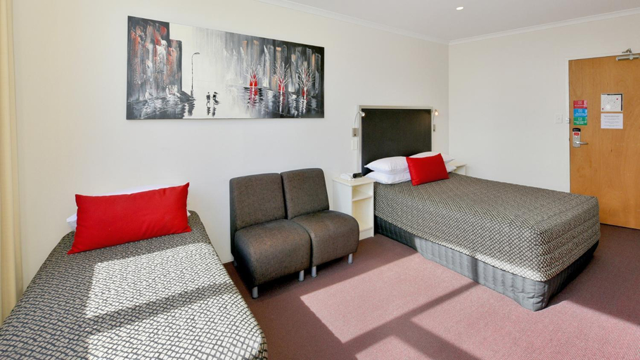Bedroom 12