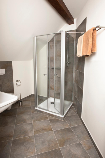 Bathroom 3, Hotel Bess, Dithmarschen