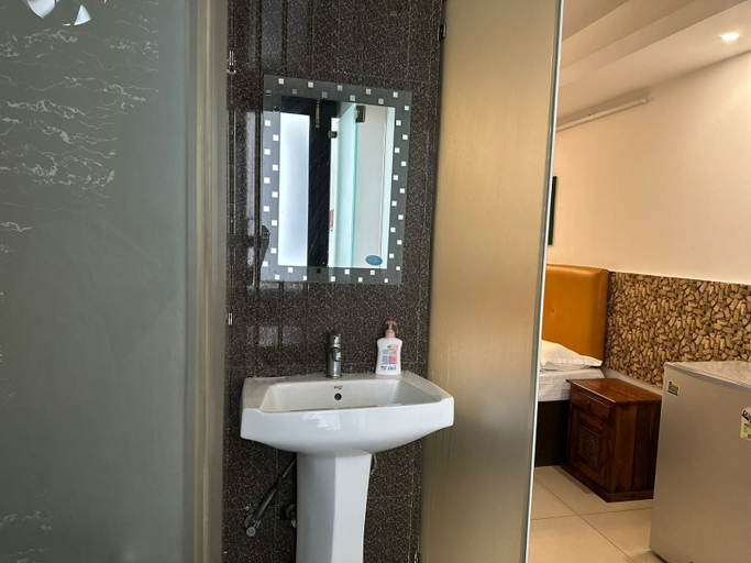 Bathroom 2, Locals Stay Hauz Khas, Delhi