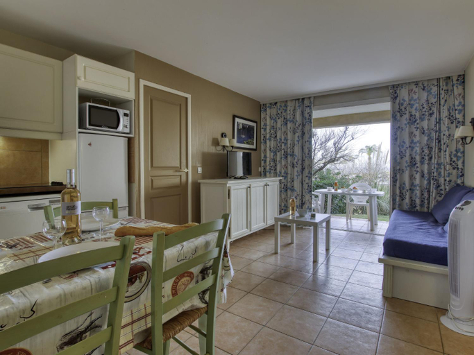 Others 5, Apartment Les Rivages de Coudouliere-9 by Interhome, Var