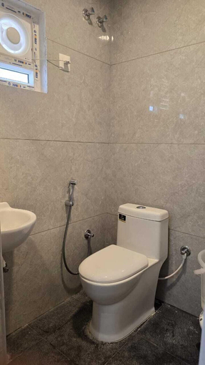 Bathroom 3, Hotel Maharaja - Mysore, Mysore