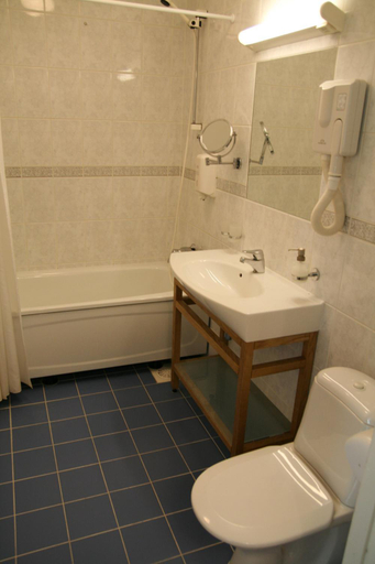 Bathroom 4, Barclay, Tartu