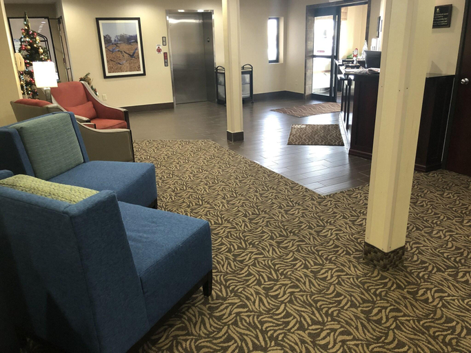 Public Area 2, Comfort Inn Grand Island North, Hall