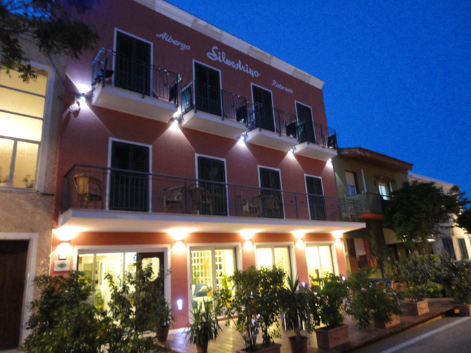 Others 2, Hotel Silvestrino, Sassari