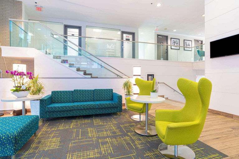 Public Area 2, Hampton Inn and Suites by Hilton, Downtown Vancouver, Greater Vancouver