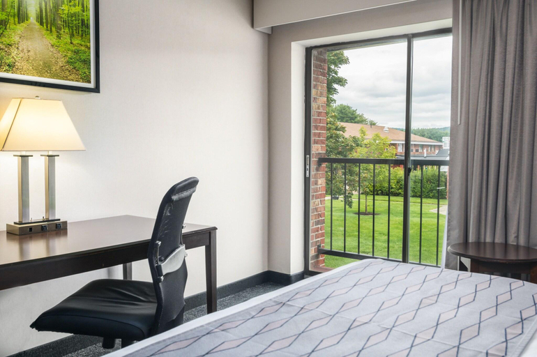 Bedroom 3, Best Western Plus Keene Hotel, Cheshire