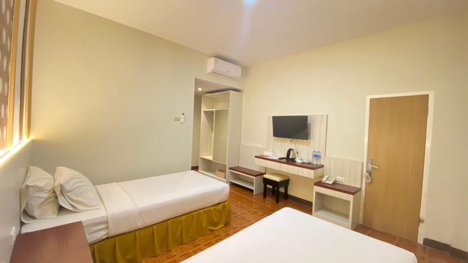 Bedroom 14