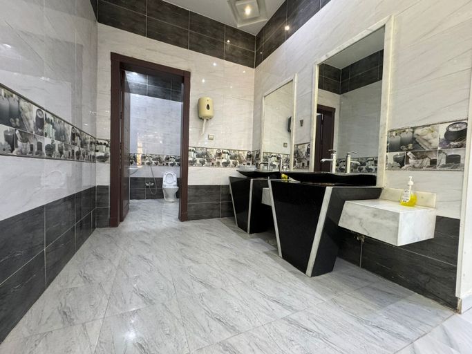 Bathroom 3, VIP resort chalet 23, Riyadh