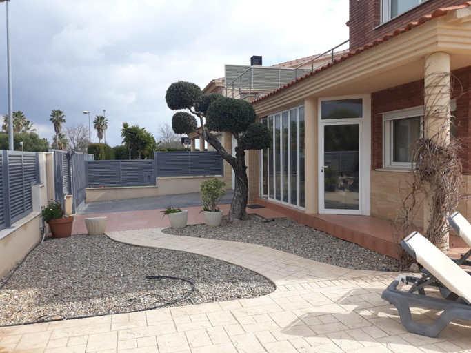 Others 4, VILLA FLOR, Tarragona