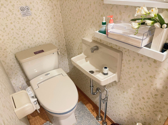 Bathroom 3, gettoenn, Shintō