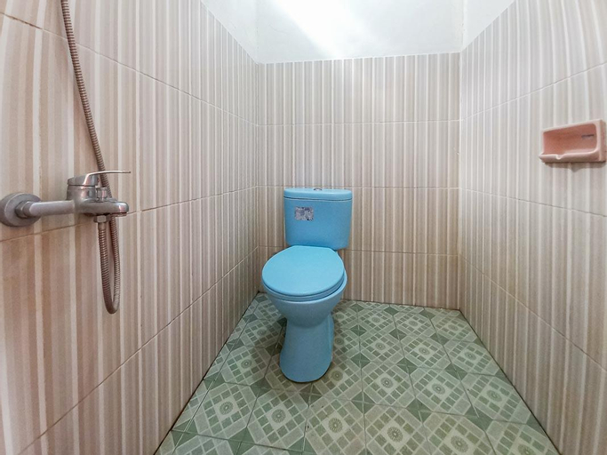Bathroom 4