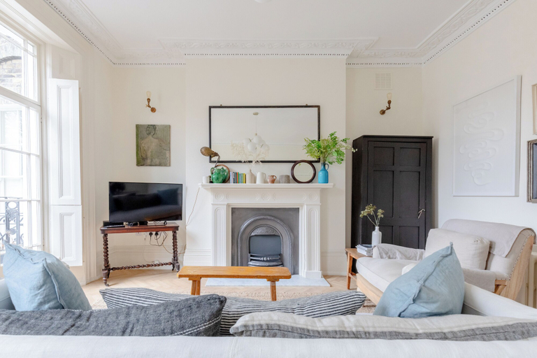 Others 4, Beautiful & Central 1 Bedroom Flat in Clerkenwell, London