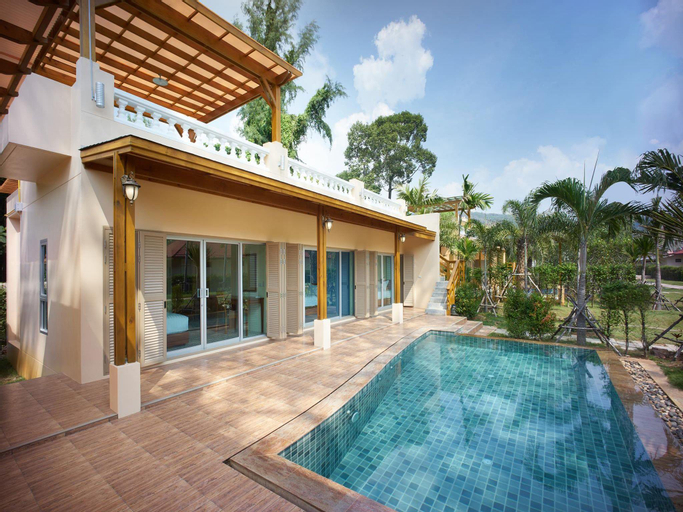 Swimming Pool 1