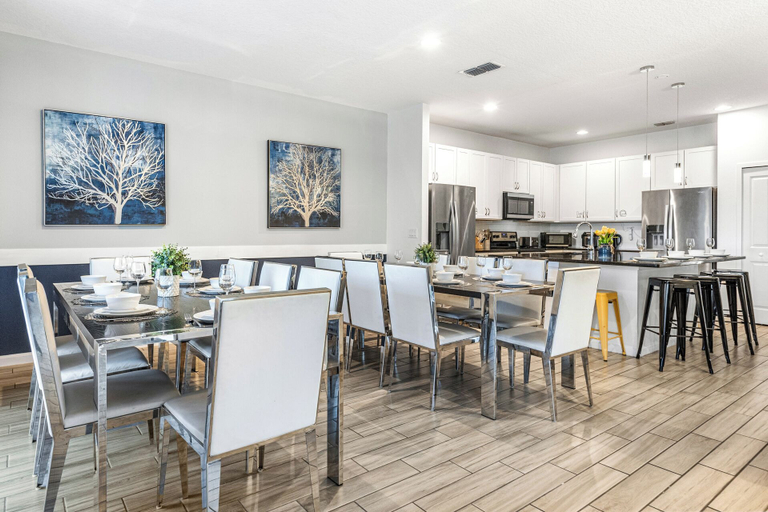 Food & Drinks, UpstaySpaciousHomePoolHotTubSleeps27, Osceola