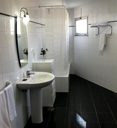 Bathroom 3, HOTEL DEL NORA, Asturias