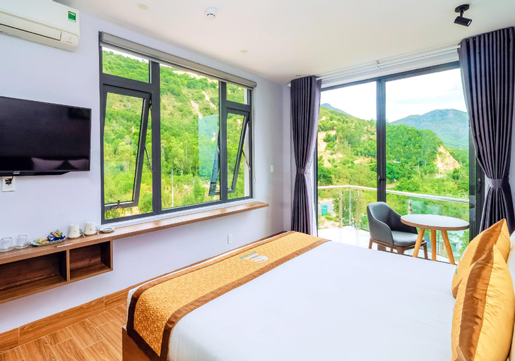 Bedroom 9