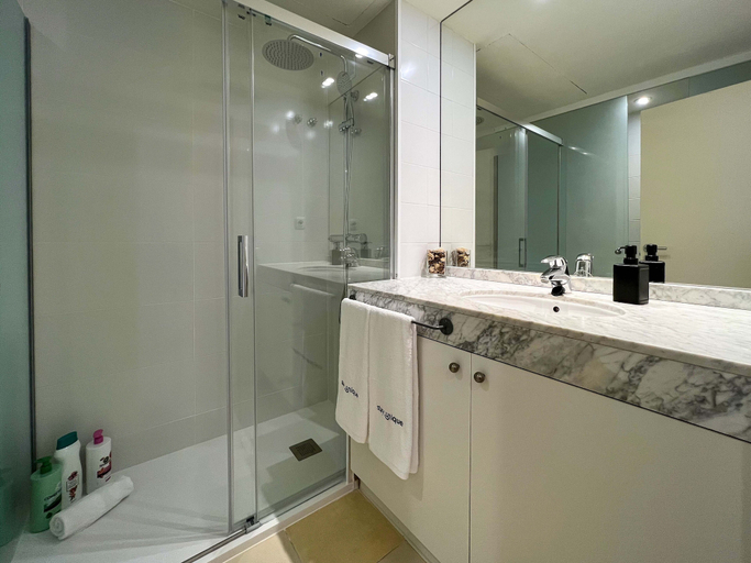 Bathroom 4, Stay U-nique Apartments Pau Claris, Barcelona