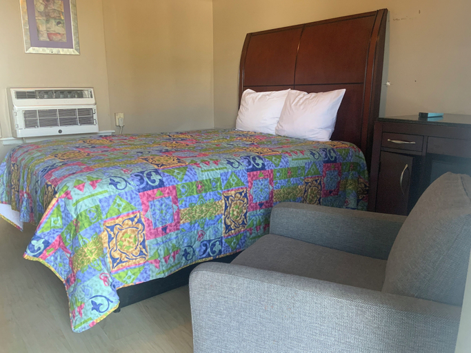 Bedroom 2, Red hill motel, Horry
