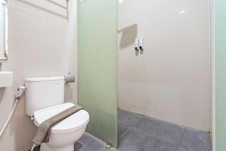 Bathroom 6