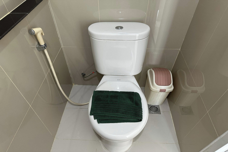 Bathroom 4, Majestic Point Serpong by Nature, Tangerang