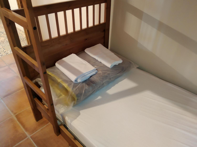 Others 2, Albergue Usandi Auto Check-in, Vizcaya